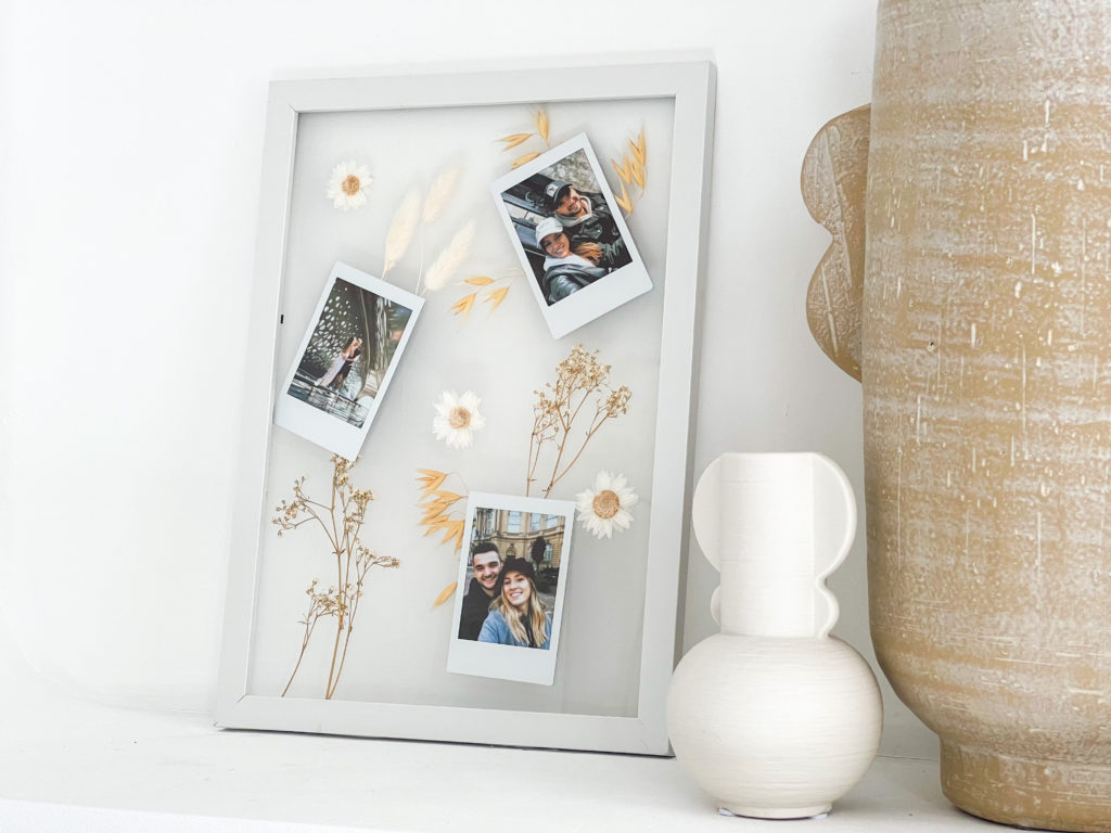Photo frames with mini LiPlay