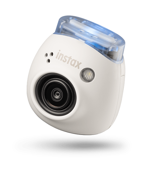 Fujfilm Instax Pal, una pequeña cámara digital que solo es instantánea si  tú quieres